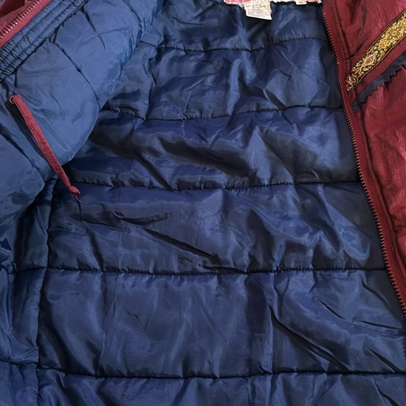 Vintage 90s Maroon & Navy Quilted Puffer Jacket with Faux Fur Trim Size 10 - Picture 11 of 11